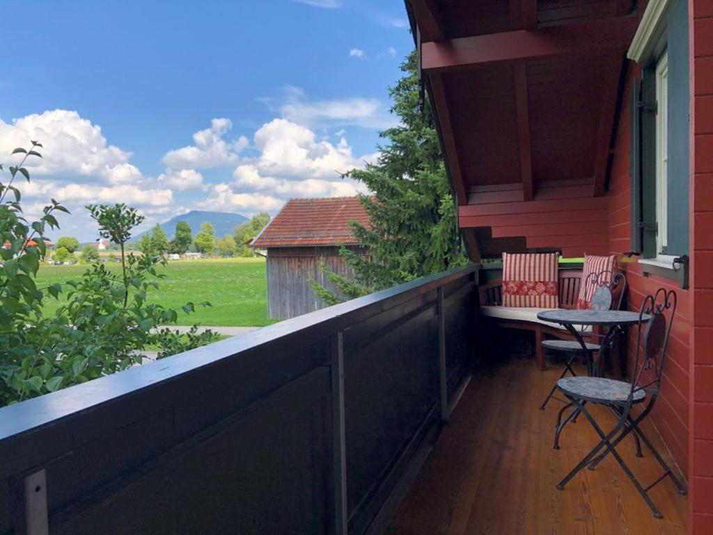 Rotes Haus In Klassik Apartment Füssen
